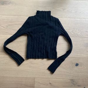 Urban Outfitters mock turtleneck sweater size XS